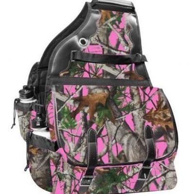 #707: Pink Real Oak Cordura Nylon Insulated Horn Bag
Real Oak Cordura nylon insulated horn bag with buckle closure. Bag measures 7
