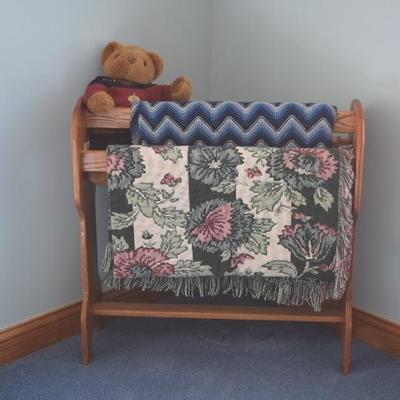 Quilt/Throw Rack, Throws