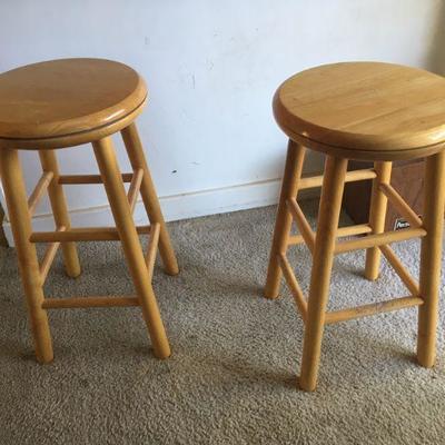 set of 2 wooden swivel bar stools 