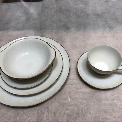 Noritake China from Japan Service for 4 Sylvan