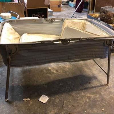 Vintage Baby Bassinet