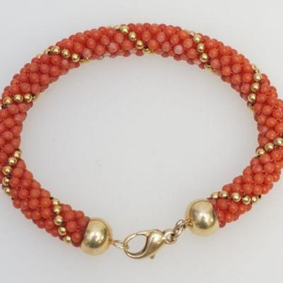 Vintage Estate 14K Yellow Gold Mediterranean Red Coral and 14k Beaded Bracelet. Perfect look for summer. Measures 8