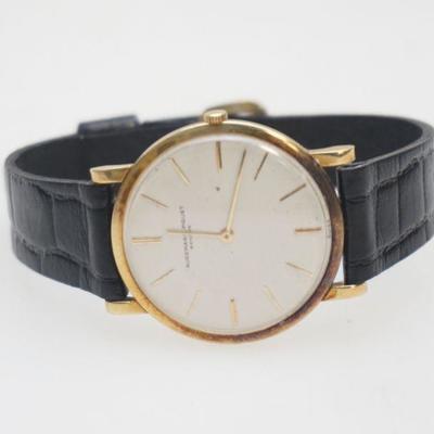 Vintage Gentlemans Audemars Piguet 18k Yellow Gold Wrist Watch c. 1960s. Alligator leather band. The watch is working. Audemars Piguet is...
