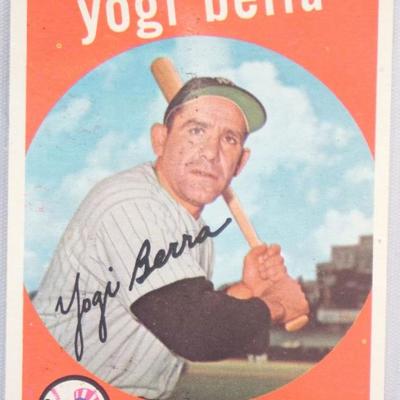 1959 Topps Yogi Berra #180 New York Yankees. In excellent condition, in sleeve. 