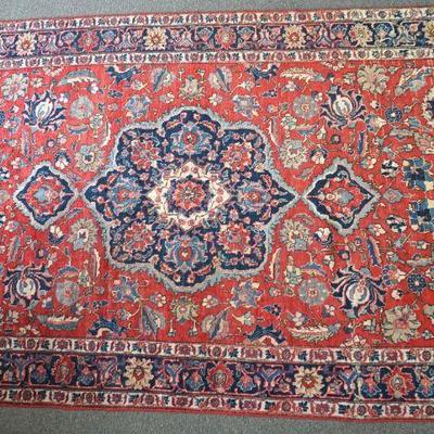 Antique late 19th c. Heriz Rug from Iran. Natural vegetable dyes. Measures 111
