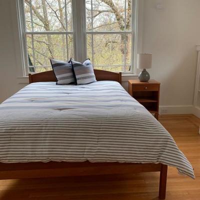 Shaker Solid Cherry Bed