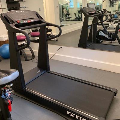 True 400 Treadmill
