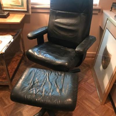 Matching pair of Black Leather Chairs and Ottomans 