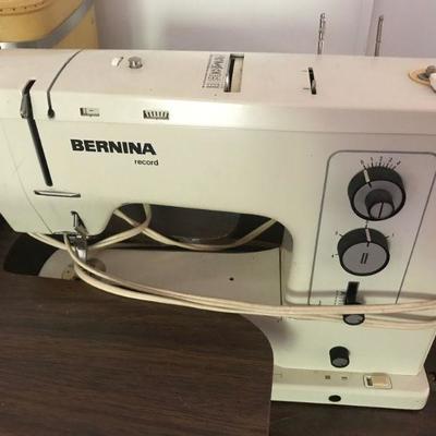 Bernina record sewing machine 