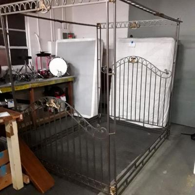 Full Size Metal Canopy Bed