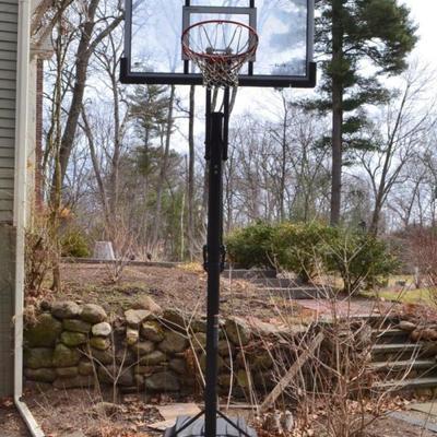 Elite Series basketball hoop