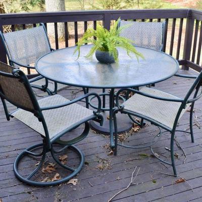 Brown Jordan patio table and 4 chairs