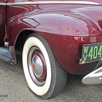   â€” Drove in | Running â€”

1940's Oldsmobile in the Burgundy / Maroon with Paperwork and Some Spare Parts

Auction Estimate $8,000 â€“...