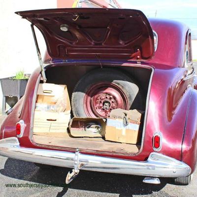   â€” Drove in | Running â€”

1940's Oldsmobile in the Burgundy / Maroon with Paperwork and Some Spare Parts

Auction Estimate $8,000 â€“...