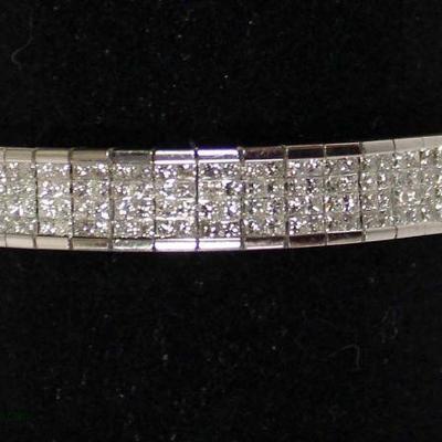 14 Karat White Gold 5 CTW Diamond Bracelet
Auction Estimate $3500-$5000 â€“ Located Inside
