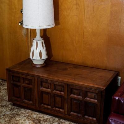 Mid century table lamps and mini cabinet / bar 
