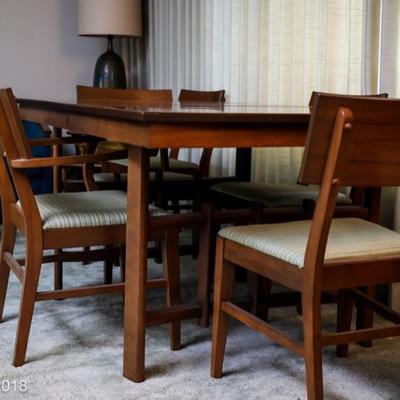 Mid century walnut dinning table and six chairs