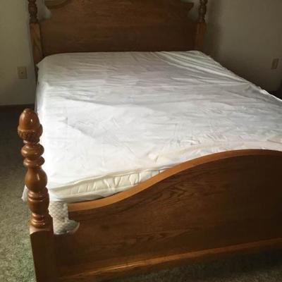 Full Size 4 Poster Bed with Mattress