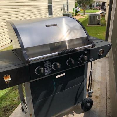 Never-used gas BBQ grill.