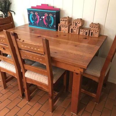 Santa Fe Southwest dining table and 4 chairs set