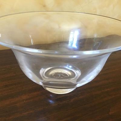 Glass bowl signed by Simon Pearce