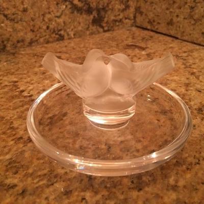 "Lalique" love birds ring/pin crystal tray