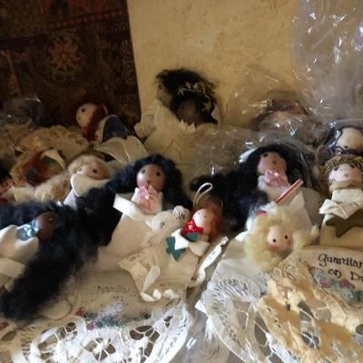 Dolls 