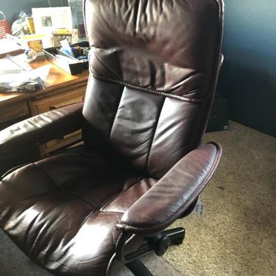 Stressless office chair 