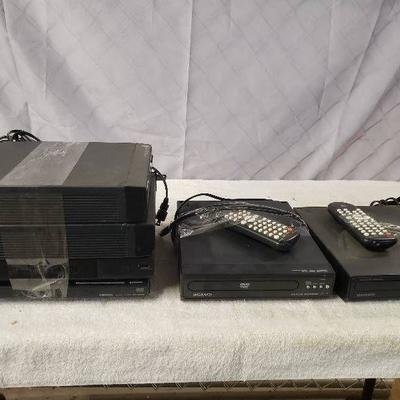 Lot of 5 DVD Players