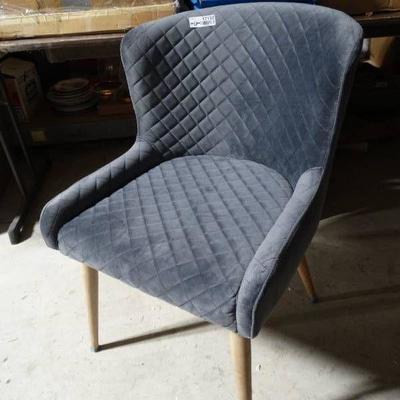 Nueve & five accent chair.