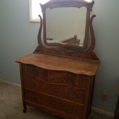 Antique Oak Dresser/Harp Mirror