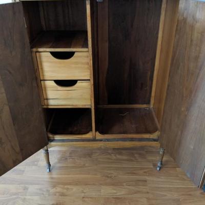 Anitque wardrobe cabinet 