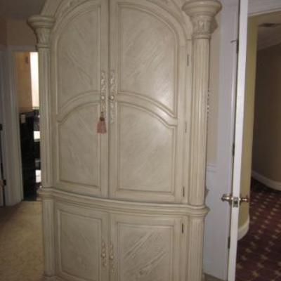 Four Poster Bedroom Suite