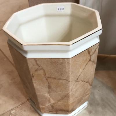 Ceramic bath wastebasket (Matches tissue & brush holder)
