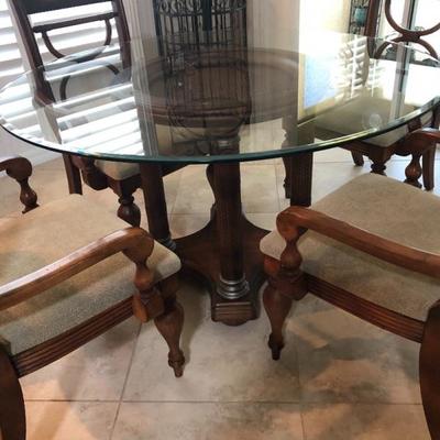 Ashley Round Glass-top Dinette w/4-column woven detail base & 4 chairs