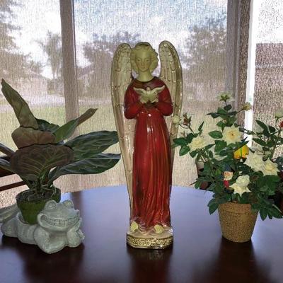 Angel decor