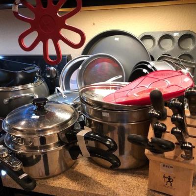 Several Sets of Cookware!