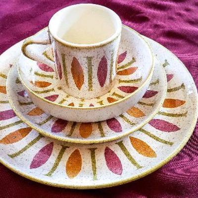 Red Wing Dinnerware and Accessories Pepe Pattern- Vintage '62-'63 Green, orange, & pink, 70 Piece Set