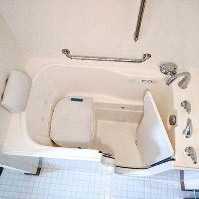 Walk-In-Bathtub by BOCA – Cross Posted on Craigslist (The only item available for pre-sale):...