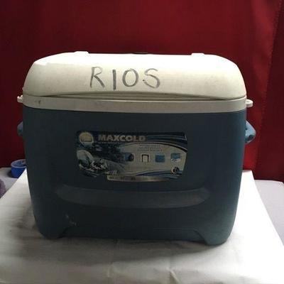 Igloo MAXCOLD Island Breeze Rolling Ice Chest  Co ...