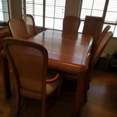 Oak dining room table