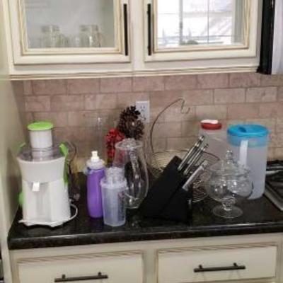 #211: Misc Kitchen Glass and More. Cups, Chilrens Cups, Pitchers, Knife Set, and More
Sabatier knife set, Hamilton Beach juicer, Ball...