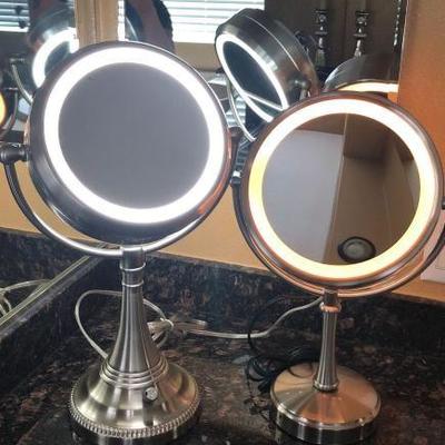#261: Two Light Up Magnifying Mirrors
Two Light Up Magnifying Mirrors