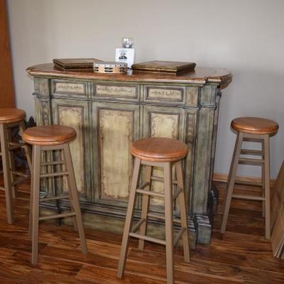 Portable Bar & 4 Stools