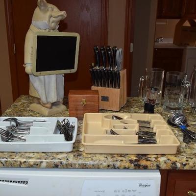 Silverware, Glass Jars, Kitchen Knife Set in Block, Utensils