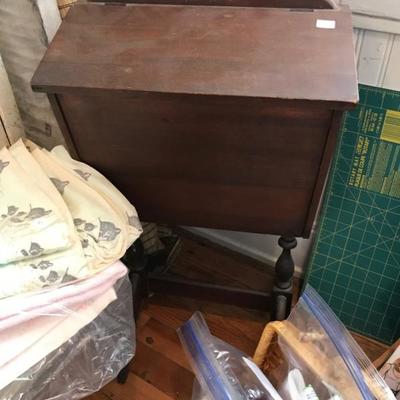 Sewing box "as is" $30