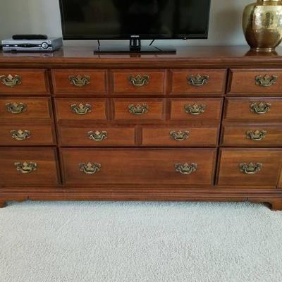 Wood Dresser