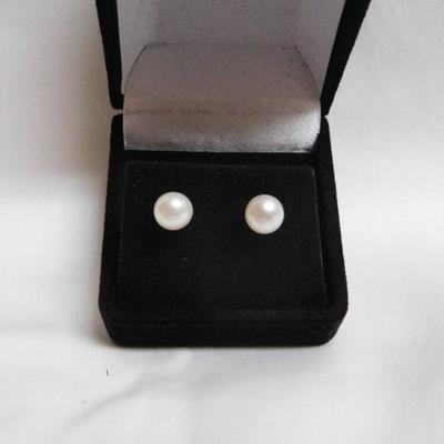 10 k Pearl Earrings