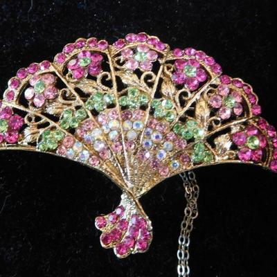 Rhinestone Brooch/Pendant
