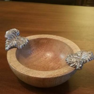 Small  Wooden bowl/ Home décor